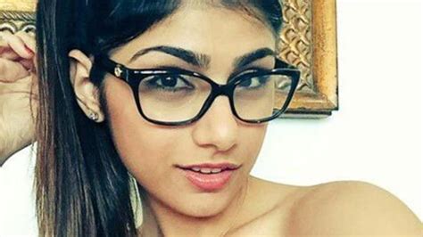 mia khalifa scenes|Mia Khalifas best fuck videos Porn